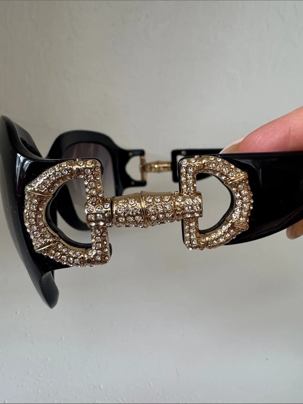 Gucci Black Oversized Gradient Sunglasses - Picture 5 of 10